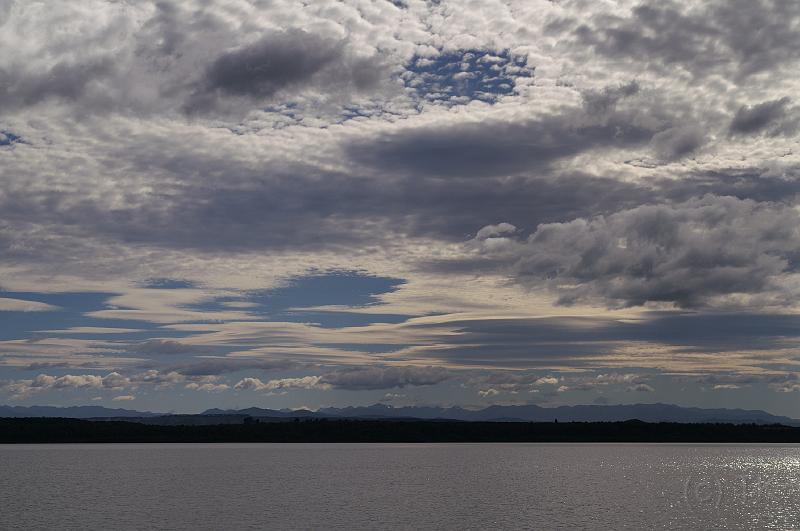 PICT82973_081229_Doubtful_1.jpg - Wolkenstimmung am Lake Manapouri